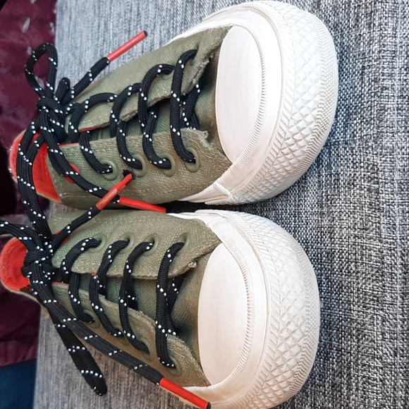 Kids Chuck Taylor Converse - Picture 4 of 8